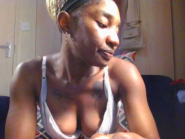 Hornycammy23 live cam profile