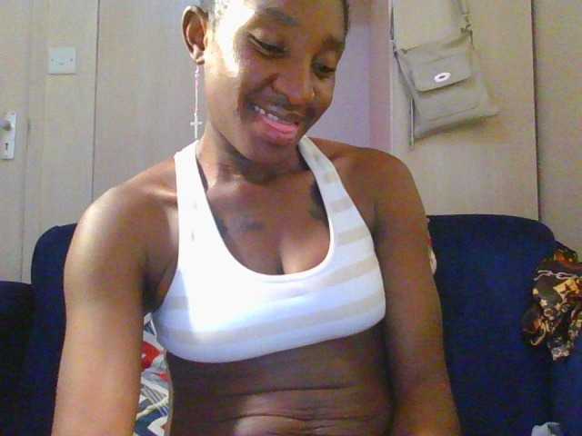 Hornycammy23's BongaCams show and profile