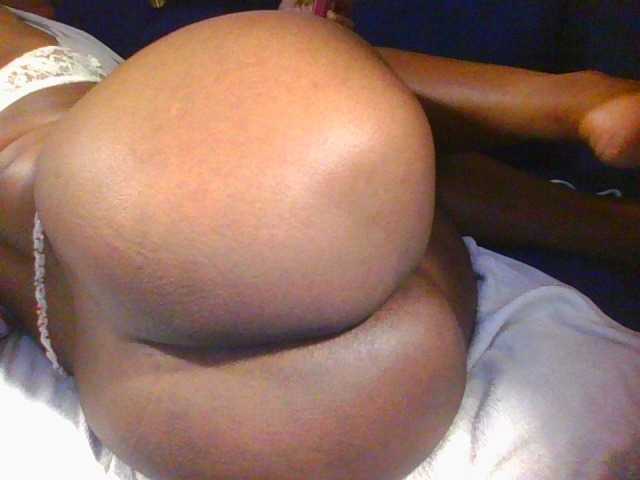 Hornycammy23 live cam profile