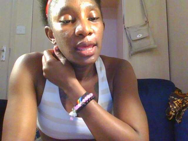 Hornycammy23's BongaCams show and profile