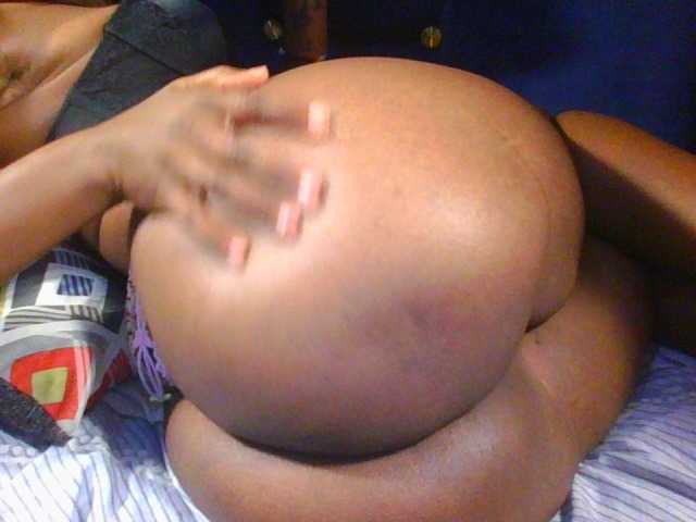 Hornycammy23's BongaCams show and profile