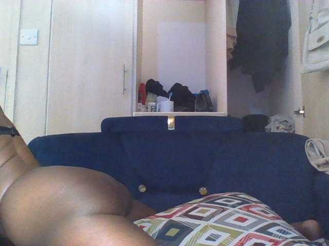 Hornycammy23's BongaCams show and profile