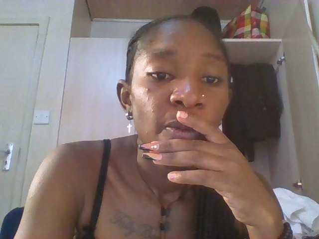 Hornycammy23's BongaCams show and profile