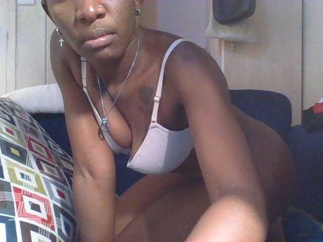 Hornycammy23's BongaCams show and profile