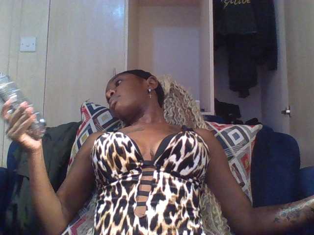 Hornycammy23's BongaCams show and profile