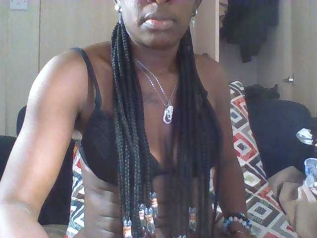 Hornycammy23's BongaCams show and profile