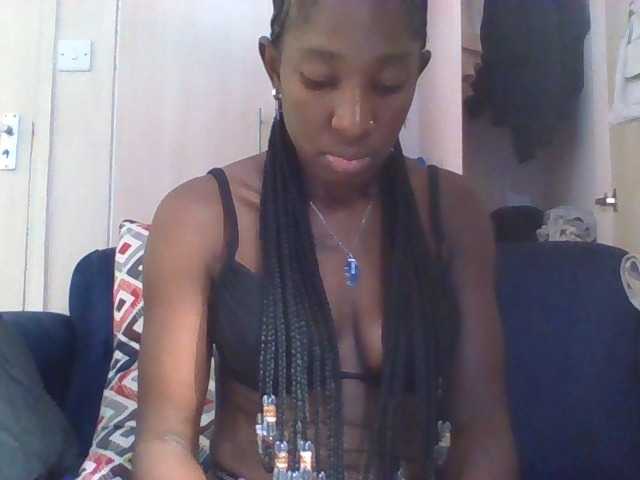 Hornycammy23's BongaCams show and profile