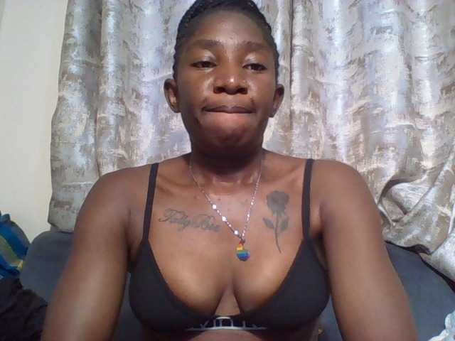 Hornycammy23 Live Cam on BongaCams