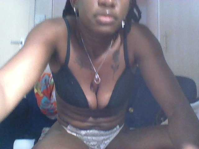 Hornycammy23's BongaCams show and profile