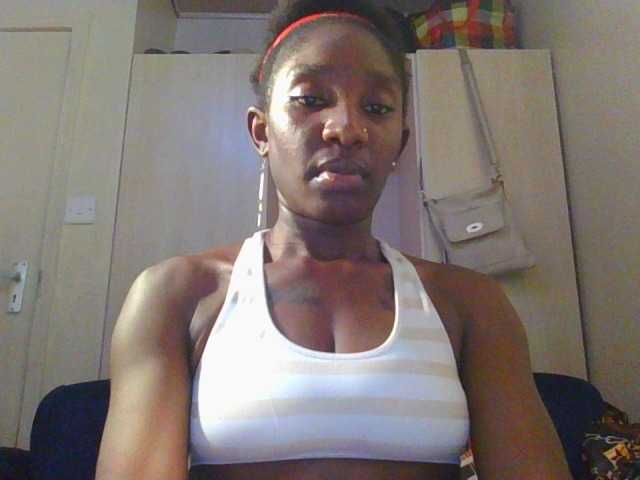 Hornycammy23's BongaCams show and profile