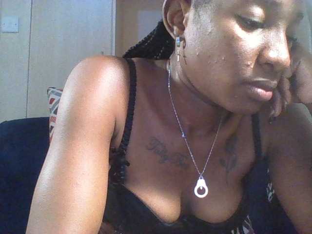 Hornycammy23's BongaCams show and profile