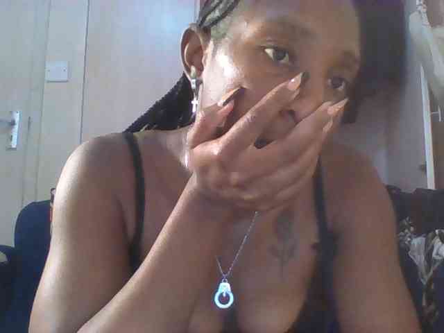 Hornycammy23 Hornycammy23