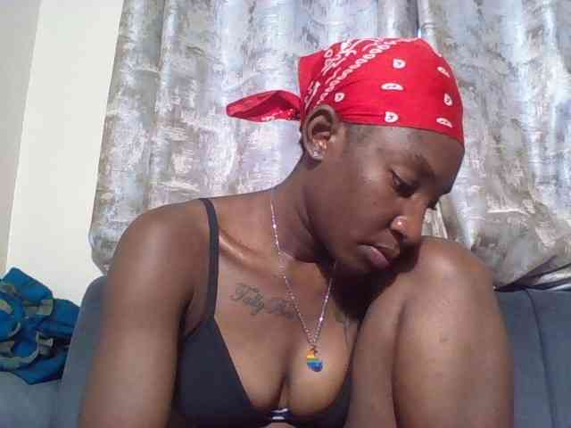 Hornycammy23 Hornycammy23