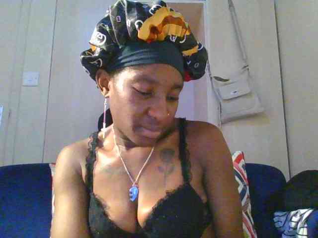 Hornycammy23 Live Webcam on BongaCams