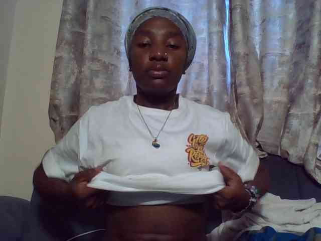 Hornycammy23 Hornycammy23