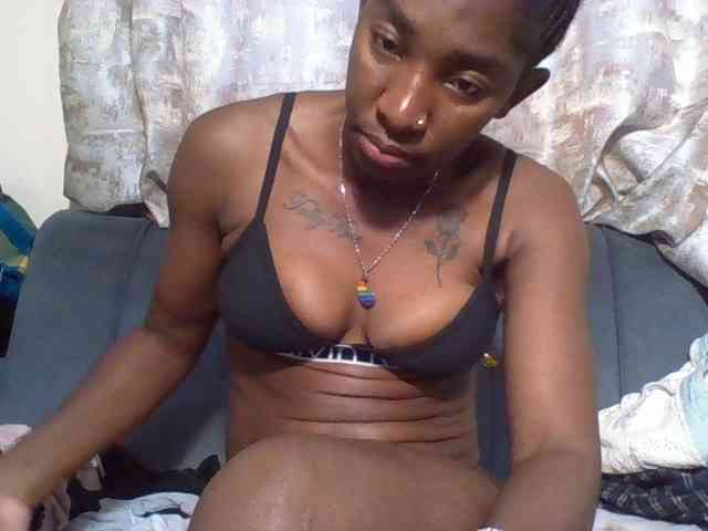 Hornycammy23 Live Webcam on BongaCams