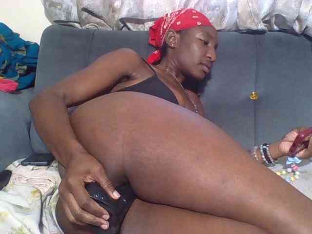 Hornycammy23 Hornycammy23