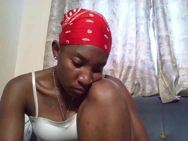 Hornycammy23 Hornycammy23