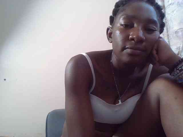 Hornycammy23 Hornycammy23