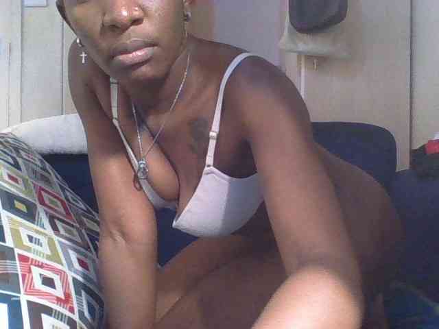 Hornycammy23 Live Webcam on BongaCams