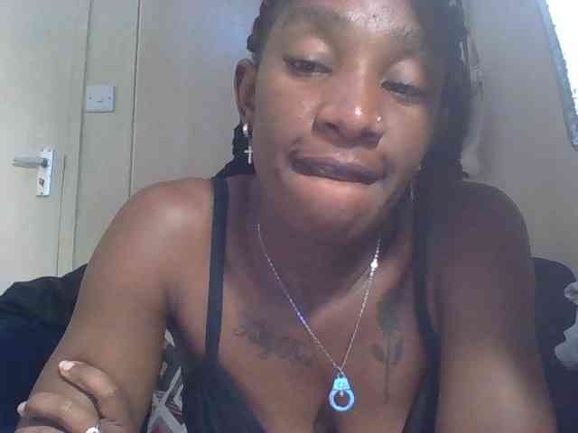 Hornycammy23 Hornycammy23