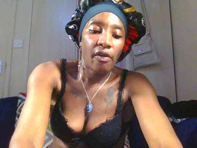 Hornycammy23 Live Webcam on BongaCams