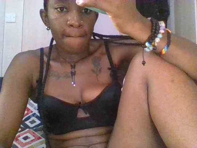 Hornycammy23 Hornycammy23