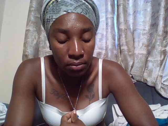 Hornycammy23 Hornycammy23