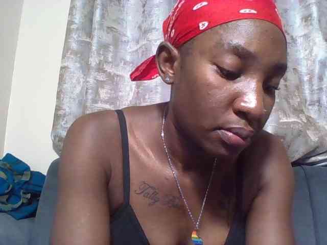 Hornycammy23 Hornycammy23