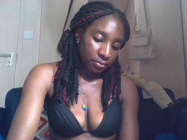 Hornycammy23 Hornycammy23