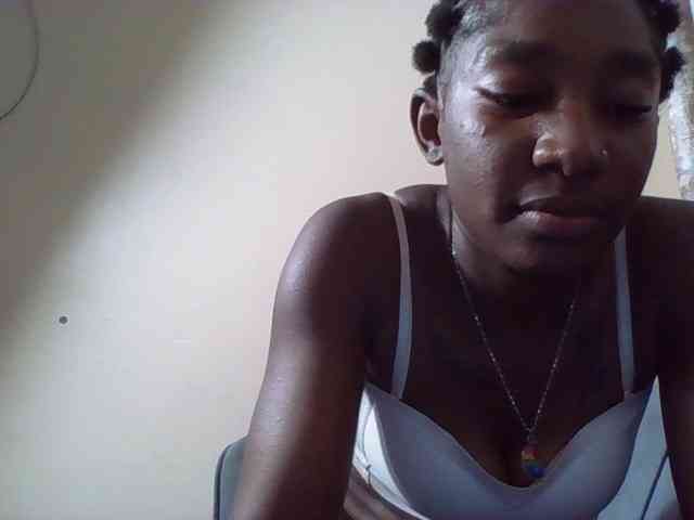 Hornycammy23 Hornycammy23