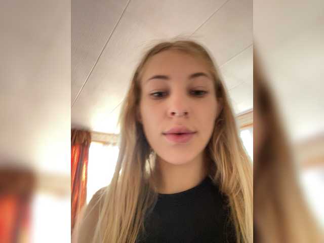 sweetmissya – webcam model profile photo