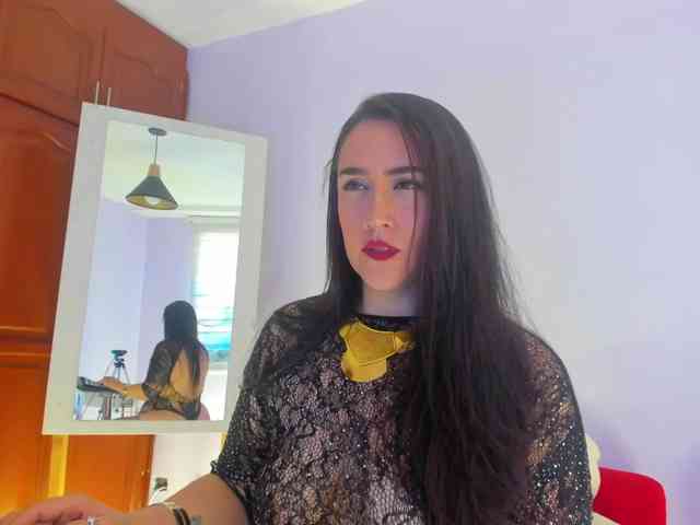 MeganHotCurvy MeganHotCurvy