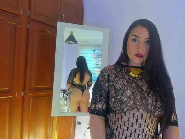 MeganHotCurvy MeganHotCurvy