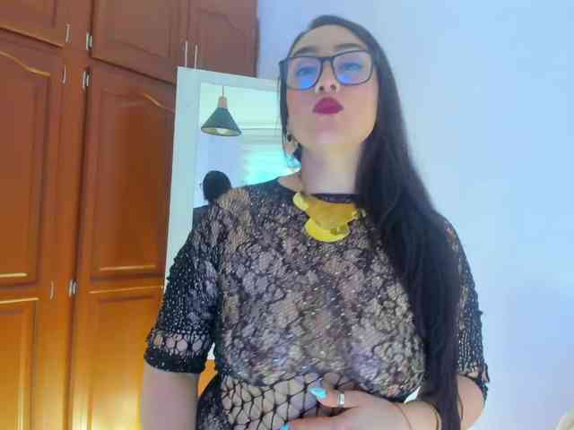 MeganHotCurvy MeganHotCurvy