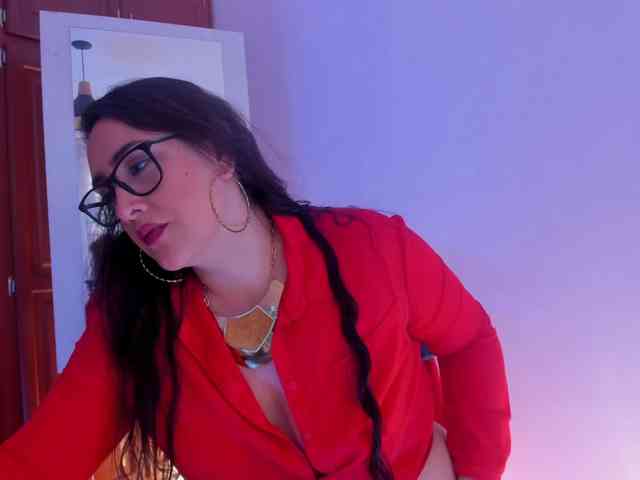 MeganHotCurvy MeganHotCurvy