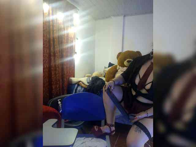 MeganHotCurvy MeganHotCurvy