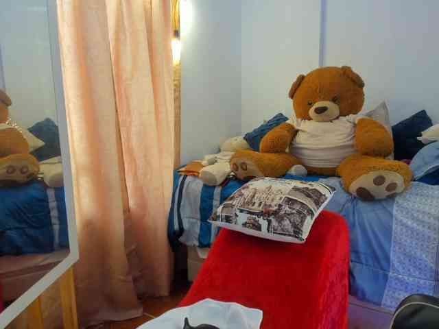 MeganHotCurvy webcam