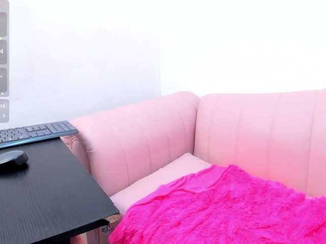 HotNana4U's BongaCams show and profile