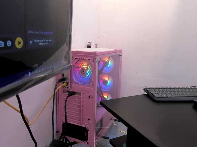 go to chat with HotNana4U