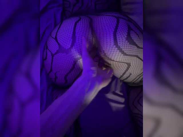 CoreCouple – webcam model profile photo