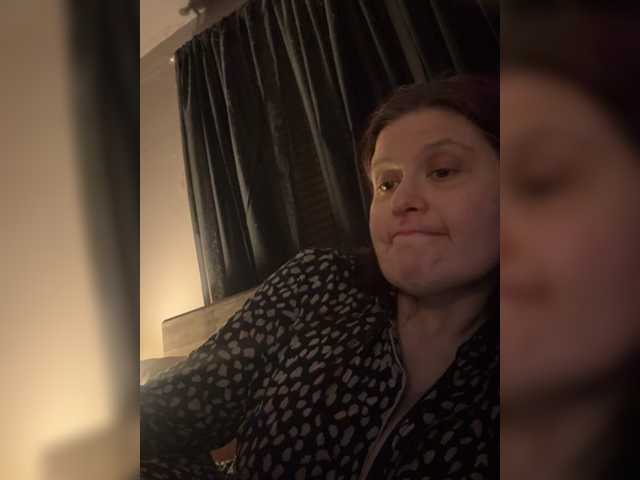 JullietteLatte – webcam model profile photo