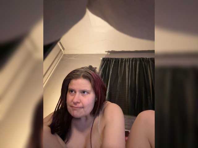 JullietteLatte webcam