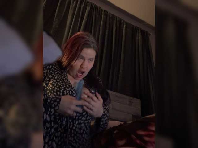 JullietteLatte's BongaCams show and profile