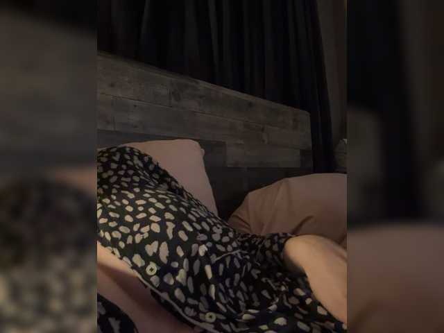 JullietteLatte's BongaCams show and profile