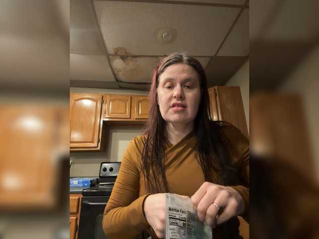 JullietteLatte's BongaCams show and profile