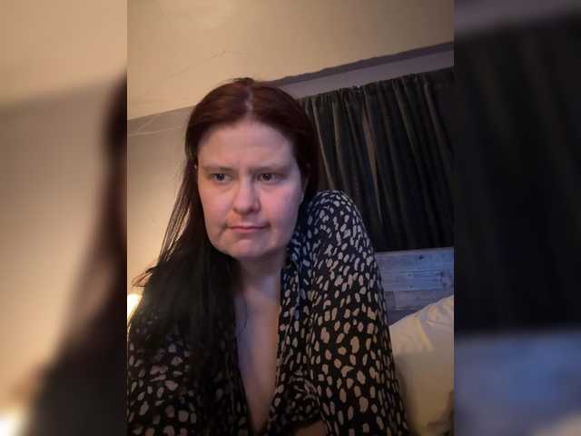 JullietteLatte's BongaCams show and profile