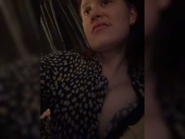 JullietteLatte's BongaCams show and profile