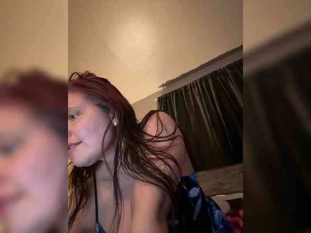 JullietteLatte webcam