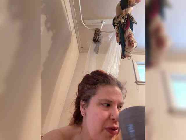 JullietteLatte webcam